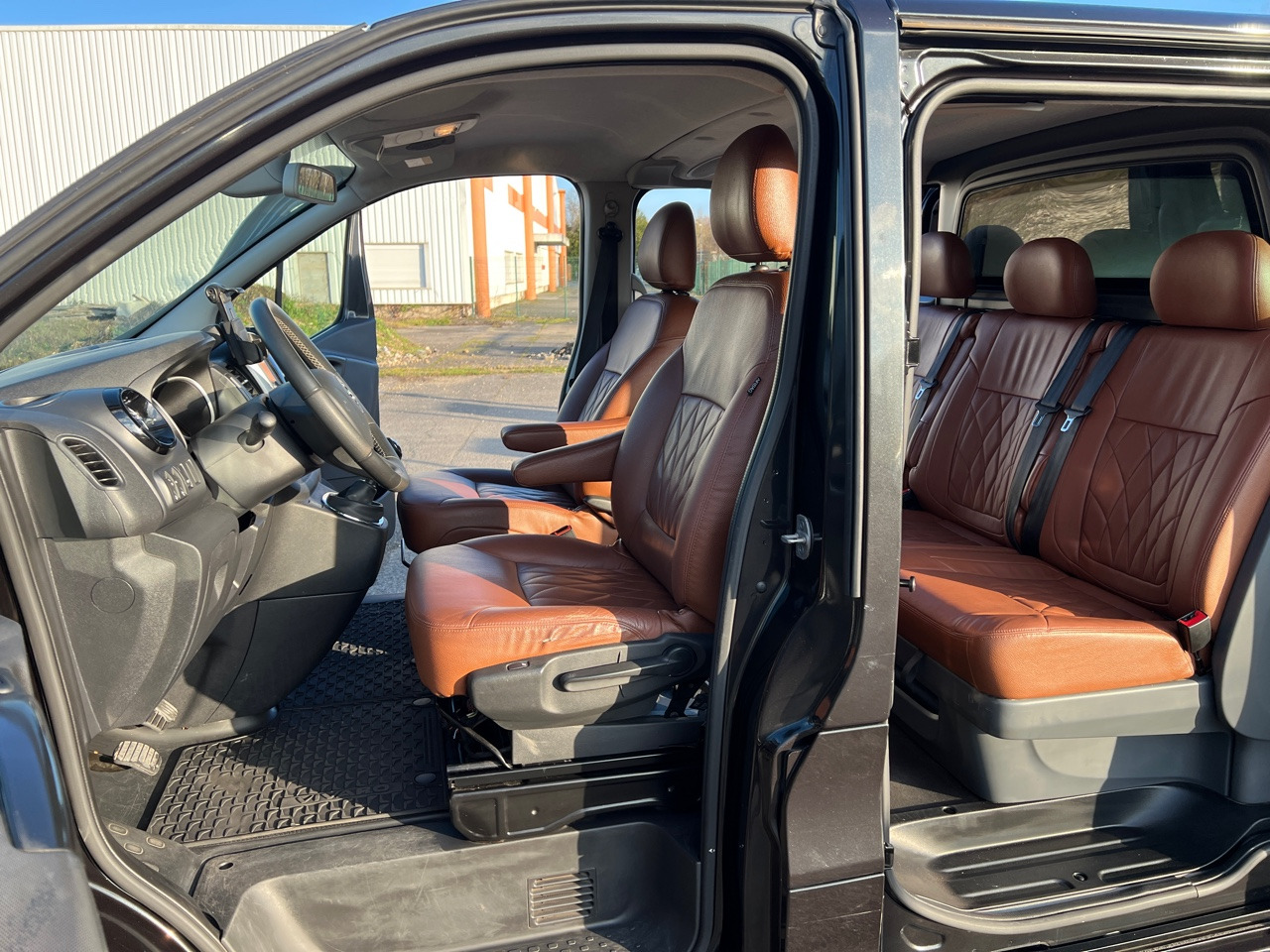 OPEL Vivaro 5 Places L2H1 Grand Confort 145ch 1.6 CDTI - الشاحنات الصغيرة كابينة مزدوجة: صورة 2 OPEL Vivaro 5 Places L2H1 Grand Confort 145ch 1.6 CDTI - الشاحنات الصغيرة كابينة مزدوجة: صورة 2