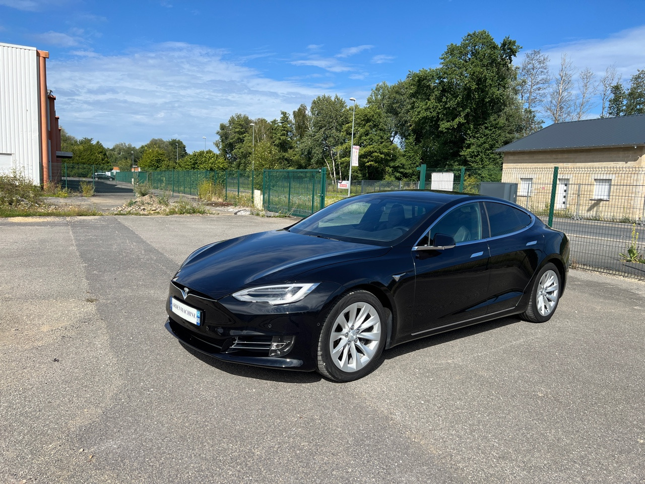 TESLA Model S 75D - Autopilot Amélioré – Phase 2 - Garantie - سيدان: صورة 1 TESLA Model S 75D - Autopilot Amélioré – Phase 2 - Garantie - سيدان: صورة 1