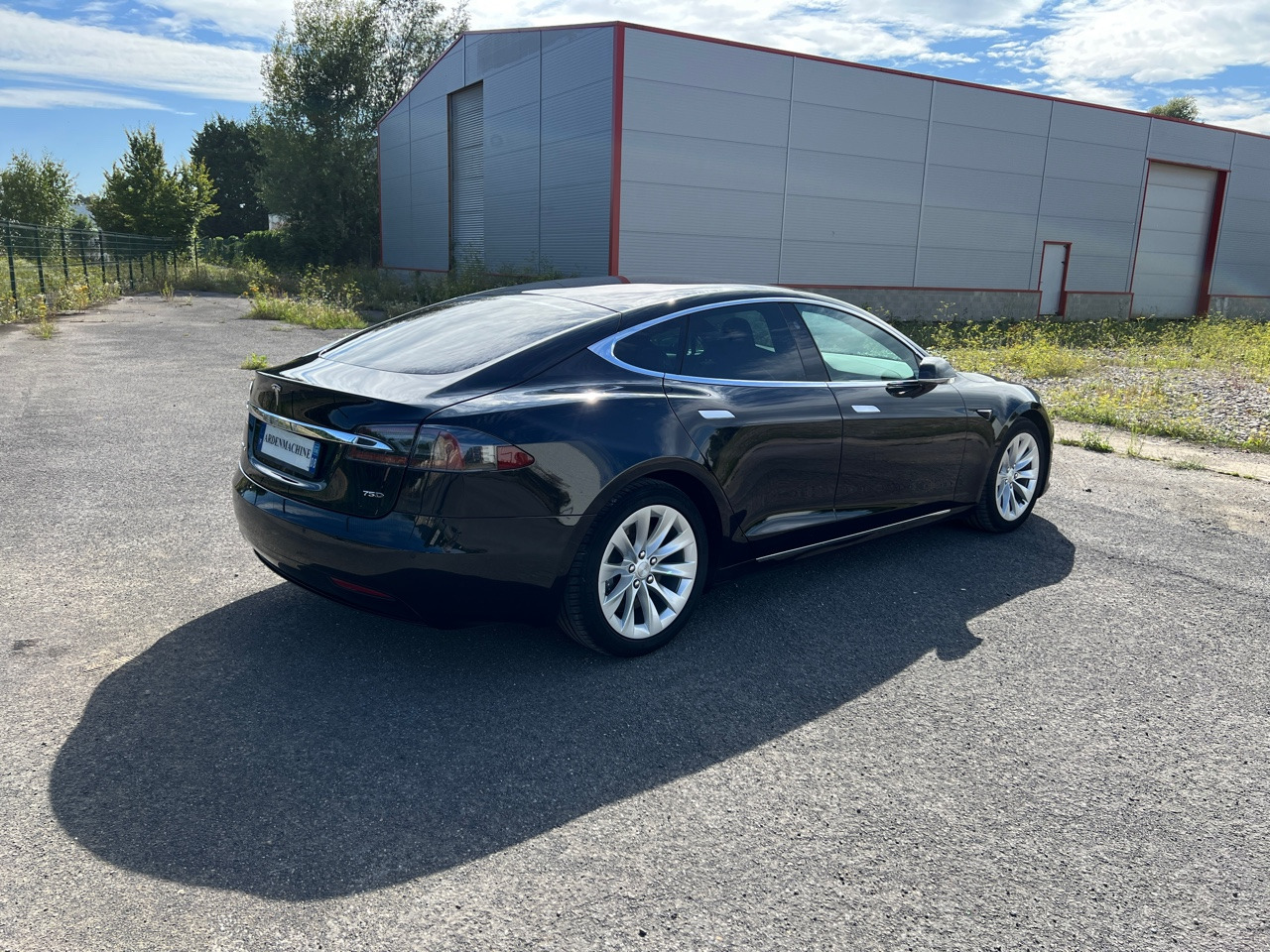 TESLA Model S 75D - Autopilot Amélioré – Phase 2 - Garantie - سيدان: صورة 2 TESLA Model S 75D - Autopilot Amélioré – Phase 2 - Garantie - سيدان: صورة 2