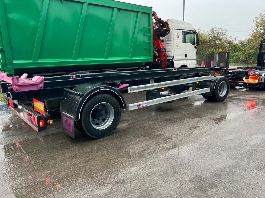 ATLAS RIMORCHIO ATLAS SCARRABILE - مقطورة هوك ليفت/ لود لوجر: صورة 4 ATLAS RIMORCHIO ATLAS SCARRABILE - مقطورة هوك ليفت/ لود لوجر: صورة 4