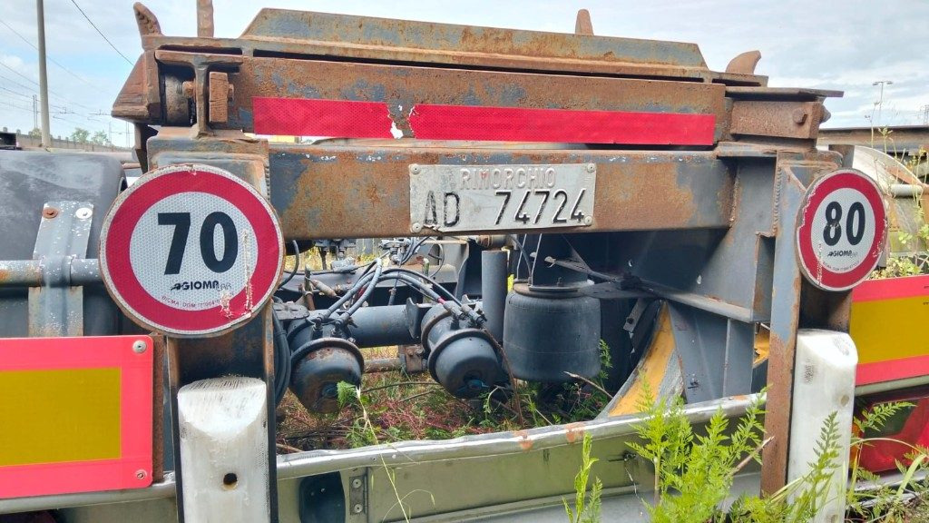 CARDI RIMORCHIO CARDI SCARRABILE PNEUMATICO - مقطورة هوك ليفت/ لود لوجر: صورة 4 CARDI RIMORCHIO CARDI SCARRABILE PNEUMATICO - مقطورة هوك ليفت/ لود لوجر: صورة 4