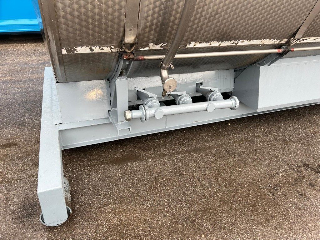 CISTERNA USATA SCARRABILE IN ACCIAIO - حاوية هوك لفت: صورة 4 CISTERNA USATA SCARRABILE IN ACCIAIO - حاوية هوك لفت: صورة 4