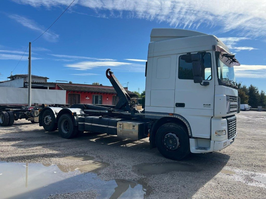 DAF XF530 SCARRABILE - شاحنة ذات خطاف: صورة 4 DAF XF530 SCARRABILE - شاحنة ذات خطاف: صورة 4