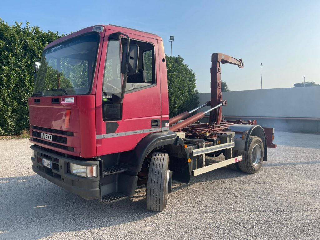 FIAT IVECO EUROCARGO 150E23 - شاحنة ذات خطاف: صورة 1 FIAT IVECO EUROCARGO 150E23 - شاحنة ذات خطاف: صورة 1