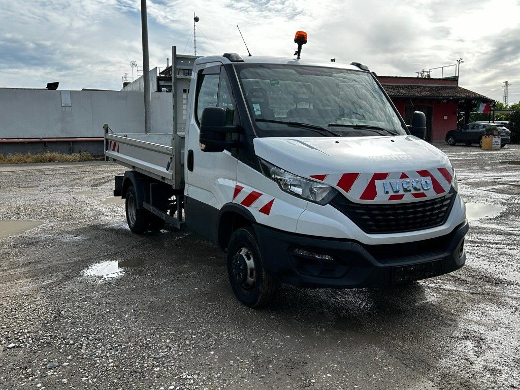 قلاب صغير IVECO DAILY 35.140 RIBALTABILE: صورة 7 قلاب صغير IVECO DAILY 35.140 RIBALTABILE: صورة 7