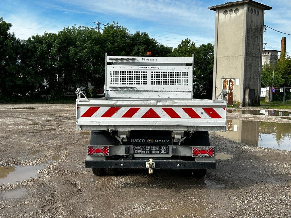 IVECO DAILY 35.140 RIBALTABILE - قلاب صغير: صورة 4 IVECO DAILY 35.140 RIBALTABILE - قلاب صغير: صورة 4