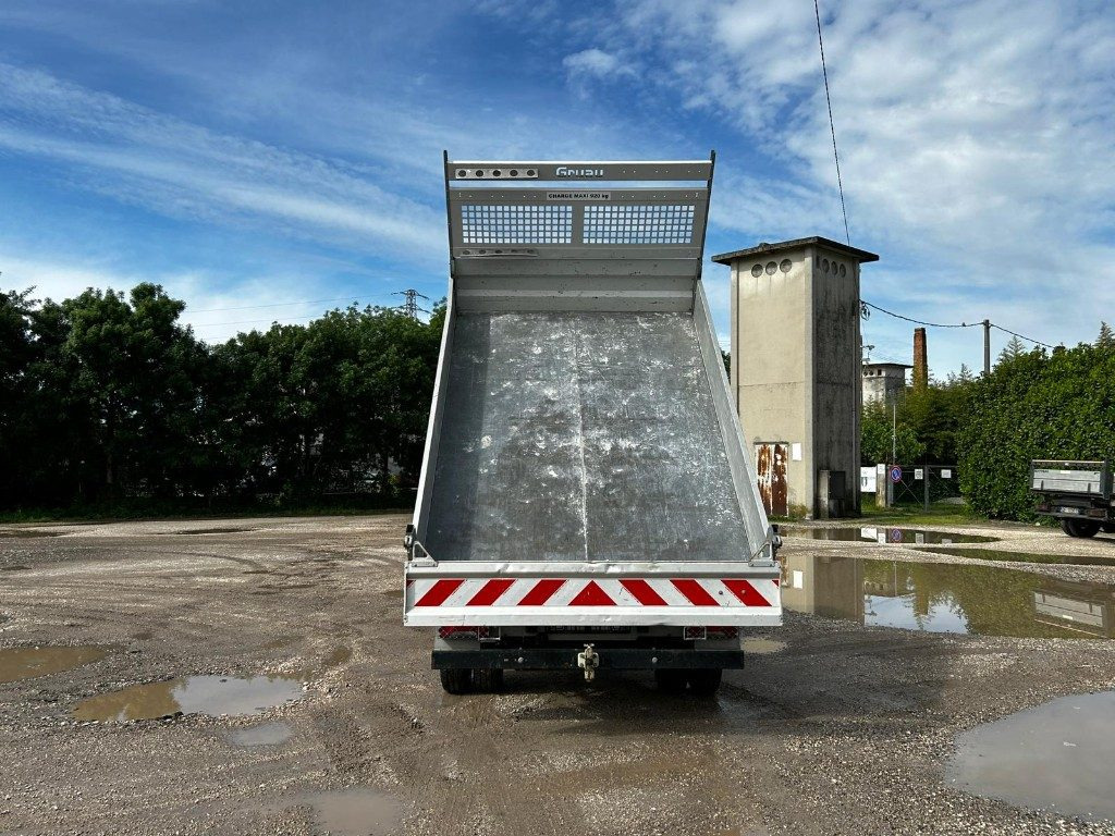 قلاب صغير IVECO DAILY 35.140 RIBALTABILE: صورة 17 قلاب صغير IVECO DAILY 35.140 RIBALTABILE: صورة 17