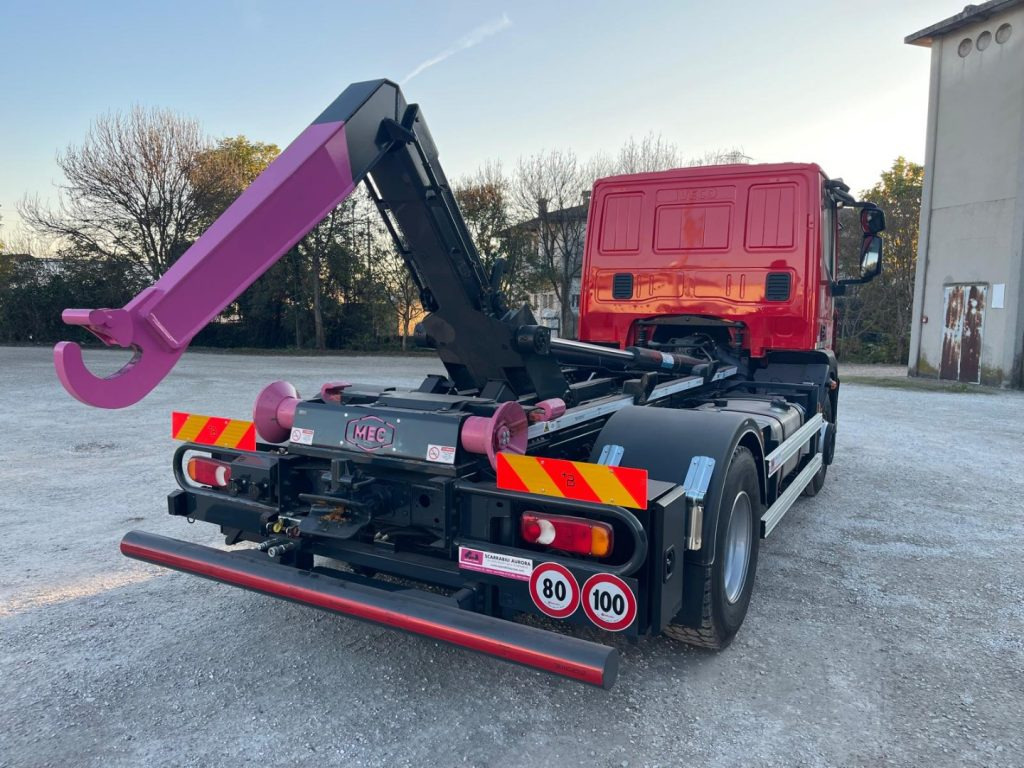 IVECO EUROCARGO 160E32 CON SCARRABILE NUOVO - شاحنة ذات خطاف: صورة 5 IVECO EUROCARGO 160E32 CON SCARRABILE NUOVO - شاحنة ذات خطاف: صورة 5