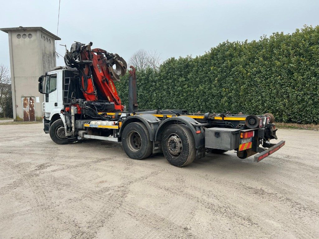 IVECO STRALIS 260S42 SCARRABILE USATO CON GRU - شاحنة ذات خطاف: صورة 3 IVECO STRALIS 260S42 SCARRABILE USATO CON GRU - شاحنة ذات خطاف: صورة 3