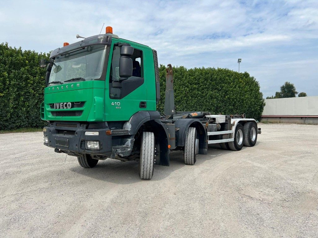 IVECO TRAKKER AD340T41 USATO SCARRABILE - شاحنة ذات خطاف: صورة 1 IVECO TRAKKER AD340T41 USATO SCARRABILE - شاحنة ذات خطاف: صورة 1