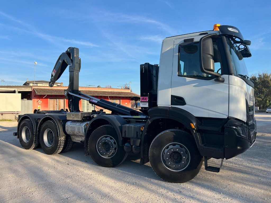IVECO TRAKKER T-WAY AD500 NUOVO SCARRABILE - شاحنة ذات خطاف: صورة 4 IVECO TRAKKER T-WAY AD500 NUOVO SCARRABILE - شاحنة ذات خطاف: صورة 4