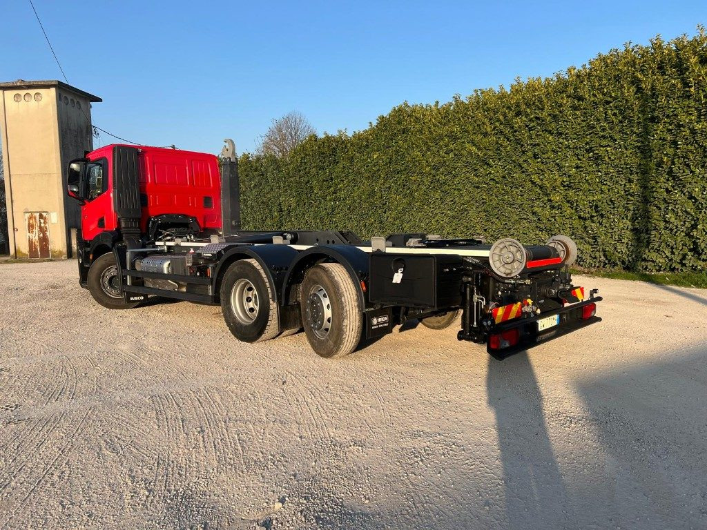IVECO X-WAY AD260 NUOVO TARGATO SCARRABILE - شاحنة ذات خطاف: صورة 3 IVECO X-WAY AD260 NUOVO TARGATO SCARRABILE - شاحنة ذات خطاف: صورة 3