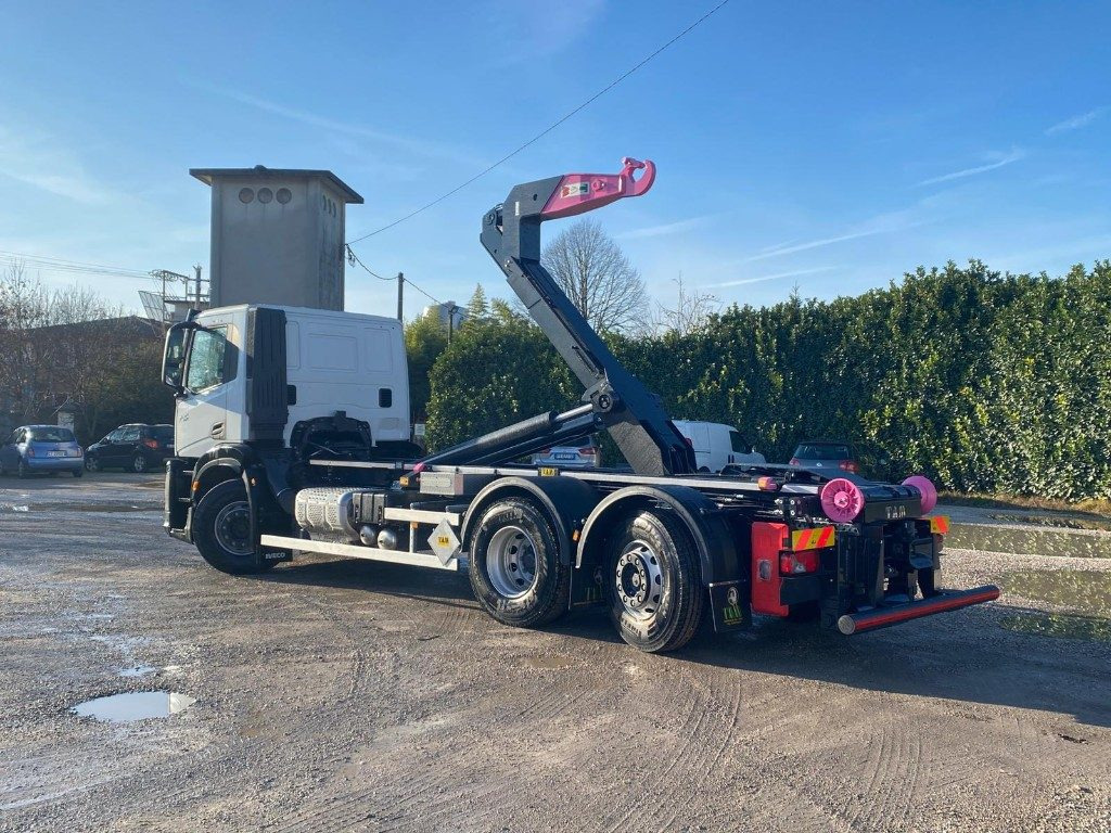 IVECO X-WAY AD280X48 NUOVO SCARRABILE PASSO 4500 - شاحنة ذات خطاف: صورة 4 IVECO X-WAY AD280X48 NUOVO SCARRABILE PASSO 4500 - شاحنة ذات خطاف: صورة 4