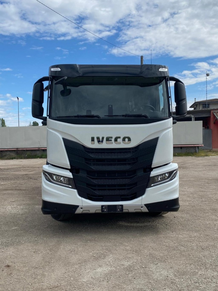 IVECO X-WAY AD280X48Y NUOVO SCARRABILE PASSO 3120 - شاحنة ذات خطاف: صورة 2 IVECO X-WAY AD280X48Y NUOVO SCARRABILE PASSO 3120 - شاحنة ذات خطاف: صورة 2