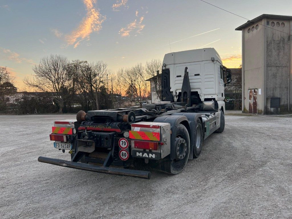 MAN TGX 26.480 USATO SCARRABILE - شاحنة ذات خطاف: صورة 4 MAN TGX 26.480 USATO SCARRABILE - شاحنة ذات خطاف: صورة 4