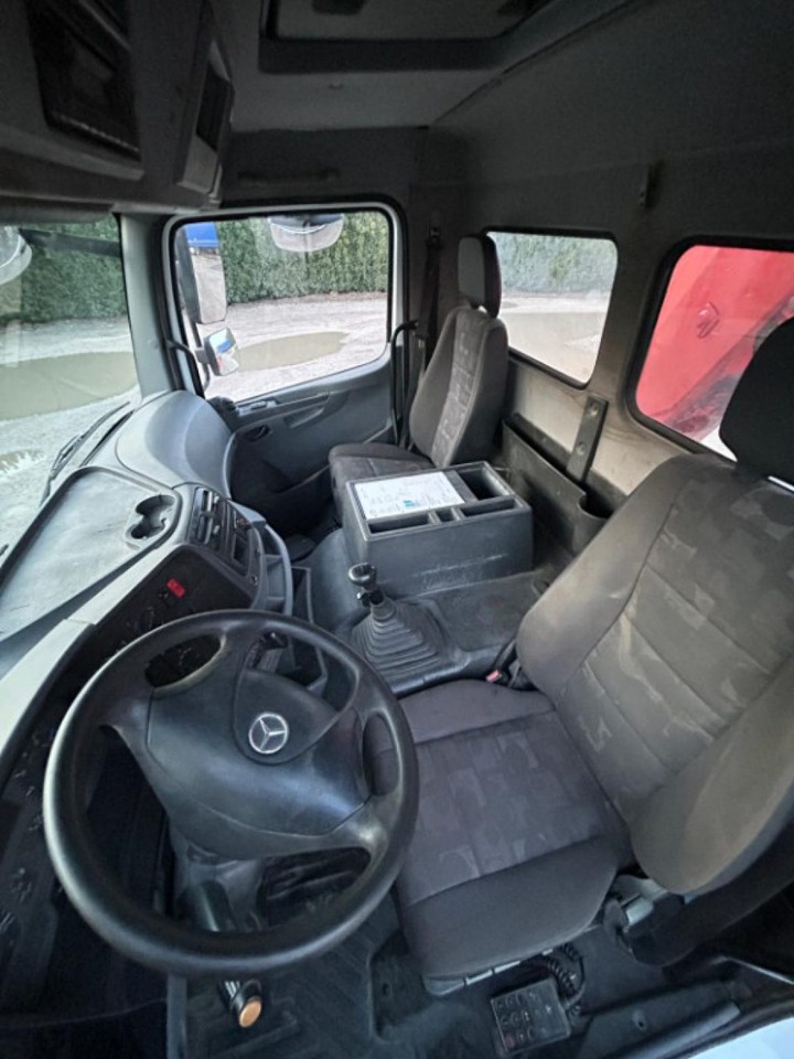 شاحنة ذات خطاف MERCEDES-BENZ MERCEDES AXOR 2533 SCARRABILE CON GRU E POLIPO: صورة 9