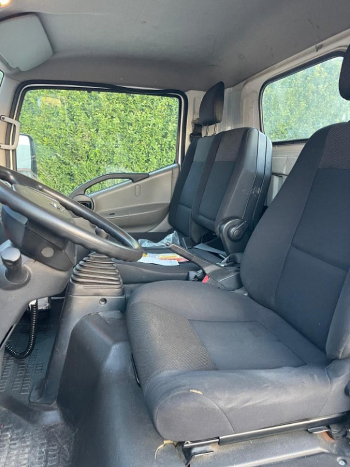 NISSAN NT400 SCARRABILE PATENTE B - شاحنة ذات خطاف: صورة 5 NISSAN NT400 SCARRABILE PATENTE B - شاحنة ذات خطاف: صورة 5