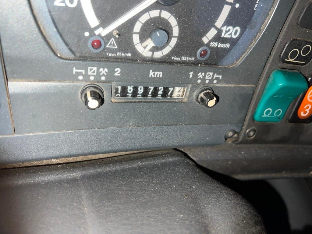 شاحنة ذات خطاف SCANIA CV P114 SCARRABILE 6X2: صورة 6