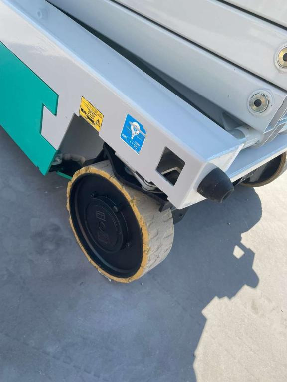 Imer IT12122 - رافعة هيدروليكية مقصية: صورة 4 Imer IT12122 - رافعة هيدروليكية مقصية: صورة 4