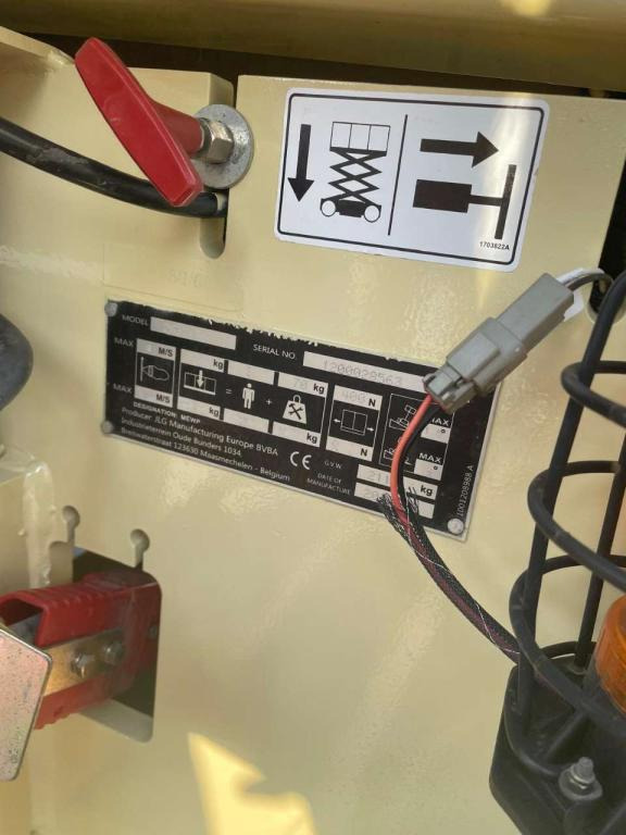 JLG 2632ES - رافعة هيدروليكية مقصية: صورة 5 JLG 2632ES - رافعة هيدروليكية مقصية: صورة 5