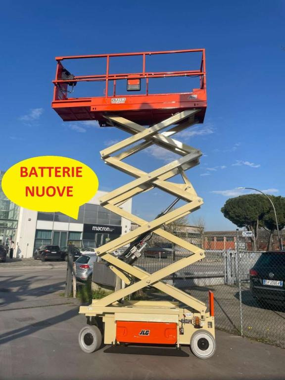 JLG 2632ES - رافعة هيدروليكية مقصية: صورة 1 JLG 2632ES - رافعة هيدروليكية مقصية: صورة 1