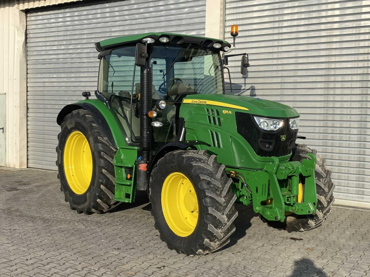 John Deere 6115R - جرار: صورة 3 John Deere 6115R - جرار: صورة 3
