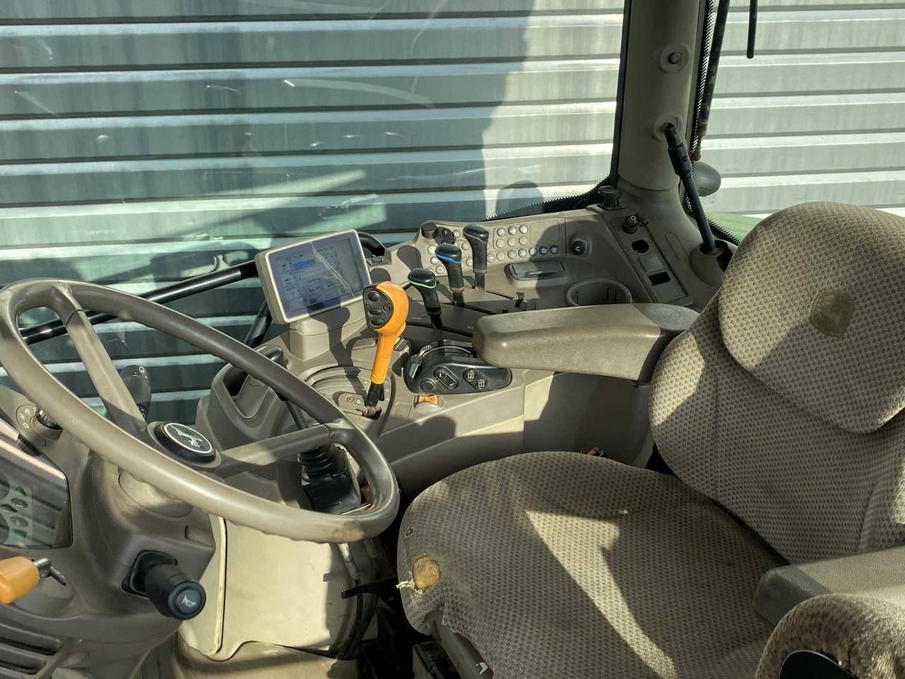 John Deere 6115R - جرار: صورة 5 John Deere 6115R - جرار: صورة 5