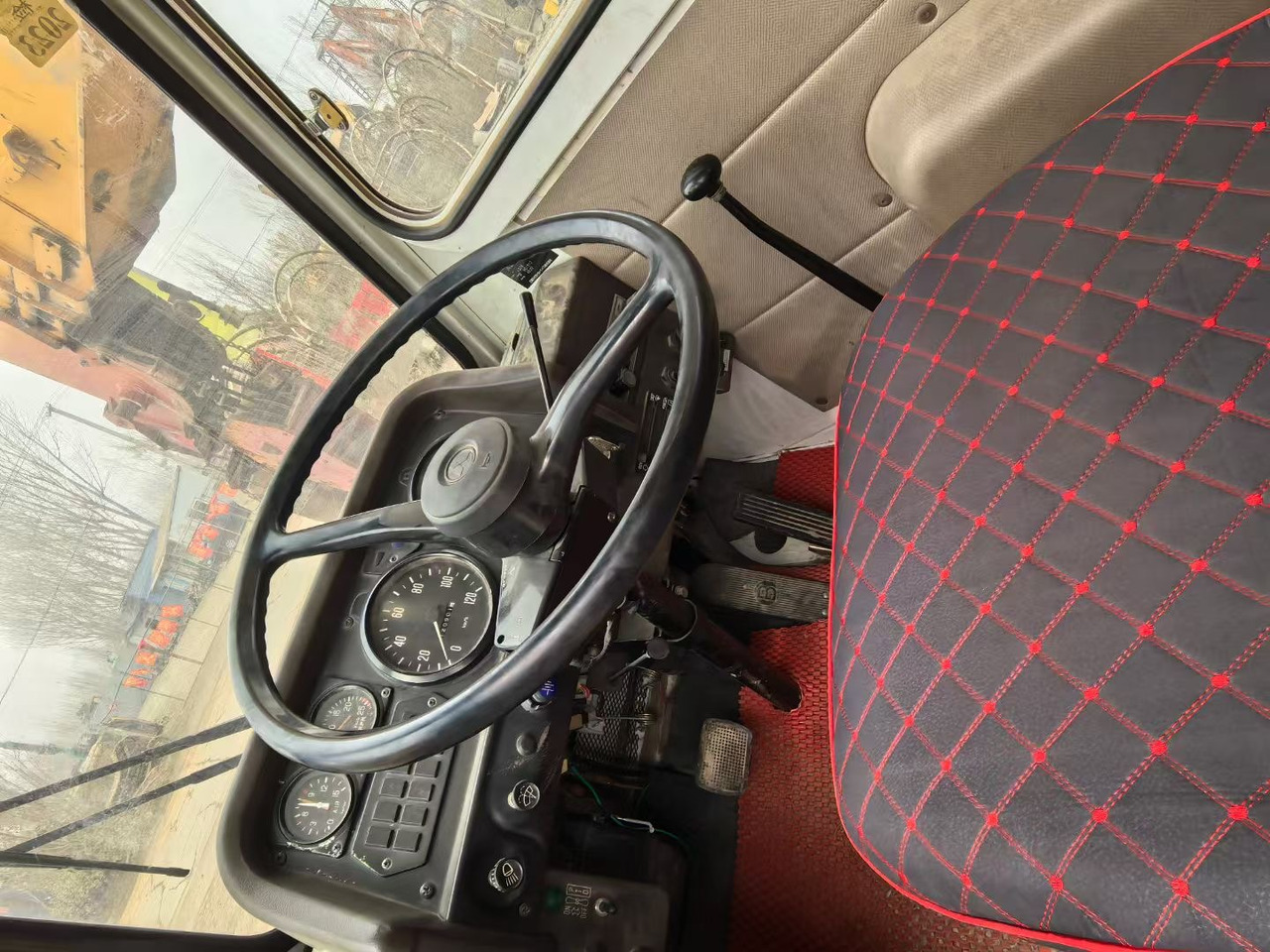 KATO NK250E NK300E NK400E NK500E NK800 NK1000 25ton 30 ton 40 ton 50 ton 80 ton truck crane - موبايل كرين: صورة 5 KATO NK250E NK300E NK400E NK500E NK800 NK1000 25ton 30 ton 40 ton 50 ton 80 ton truck crane - موبايل كرين: صورة 5