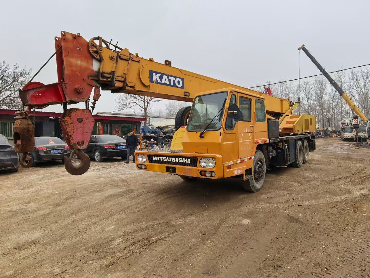 KATO NK250E NK300E NK400E NK500E NK800 NK1000 25ton 30 ton 40 ton 50 ton 80 ton truck crane - موبايل كرين: صورة 1 KATO NK250E NK300E NK400E NK500E NK800 NK1000 25ton 30 ton 40 ton 50 ton 80 ton truck crane - موبايل كرين: صورة 1
