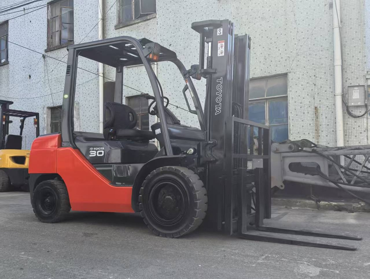 TOYOTA 8FD30 7FD30 FD50 FD100 Japan original 2.5ton 3Ton 3.5ton 5ton 7T 10t Used Diesel Forklift - رافعة شوكية ديزل: صورة 1 TOYOTA 8FD30 7FD30 FD50 FD100 Japan original 2.5ton 3Ton 3.5ton 5ton 7T 10t Used Diesel Forklift - رافعة شوكية ديزل: صورة 1