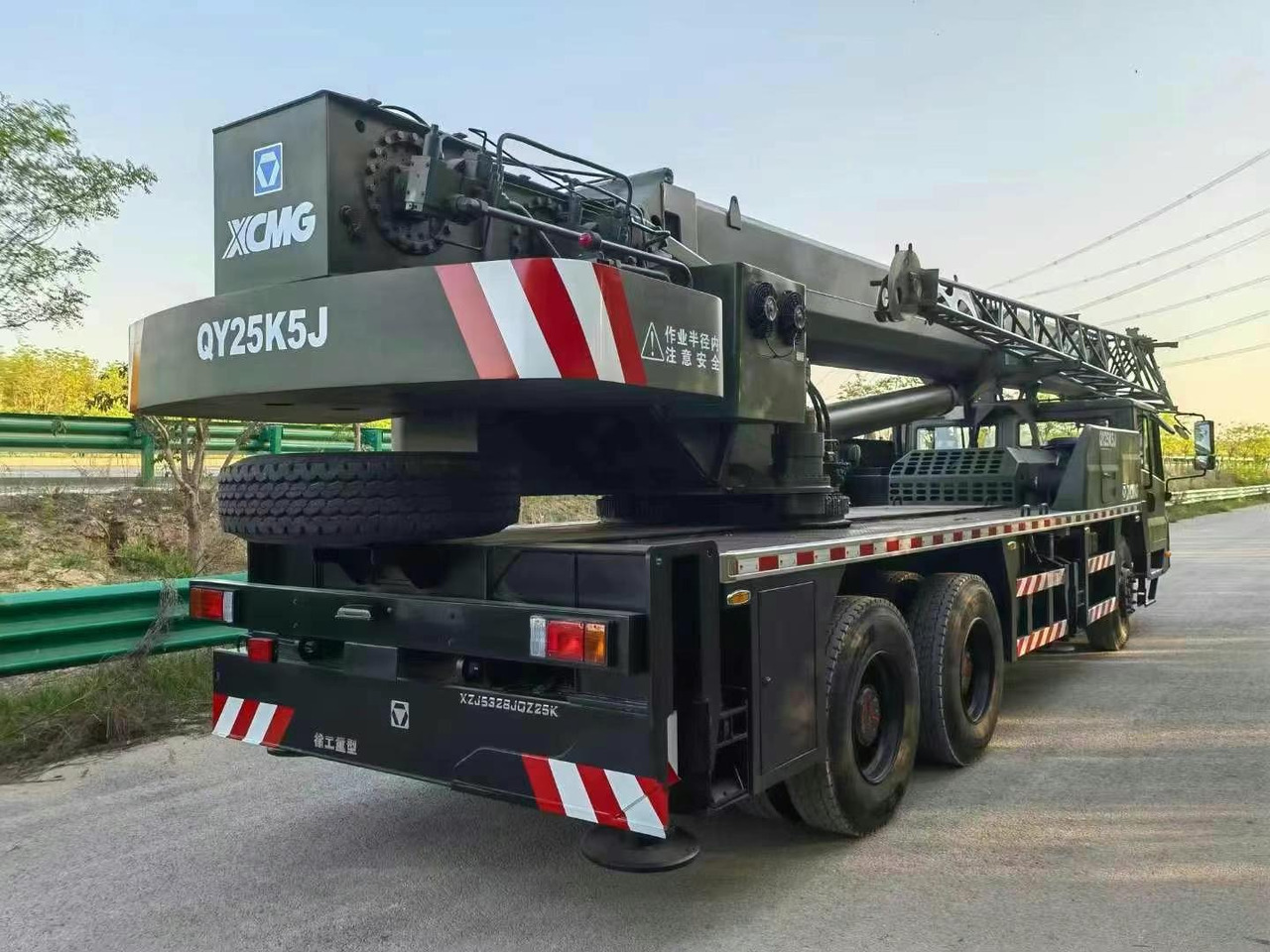 XCMG QY25K5-1 25 ton truck crane - موبايل كرين: صورة 4 XCMG QY25K5-1 25 ton truck crane - موبايل كرين: صورة 4