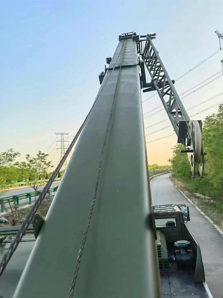 موبايل كرين XCMG QY25K5-1 25 ton truck crane: صورة 15