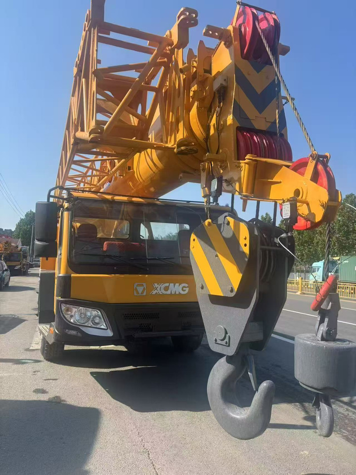 XCMG QY70K-1 QY70K QY80K 70ton 80ton Used Truck Mobile Crane XCMG QY70K-1 QY70K QY80K 70ton 80ton Used Truck Mobile Crane: صورة 6 XCMG QY70K-1 QY70K QY80K 70ton 80ton Used Truck Mobile Crane XCMG QY70K-1 QY70K QY80K 70ton 80ton Used Truck Mobile Crane: صورة 6