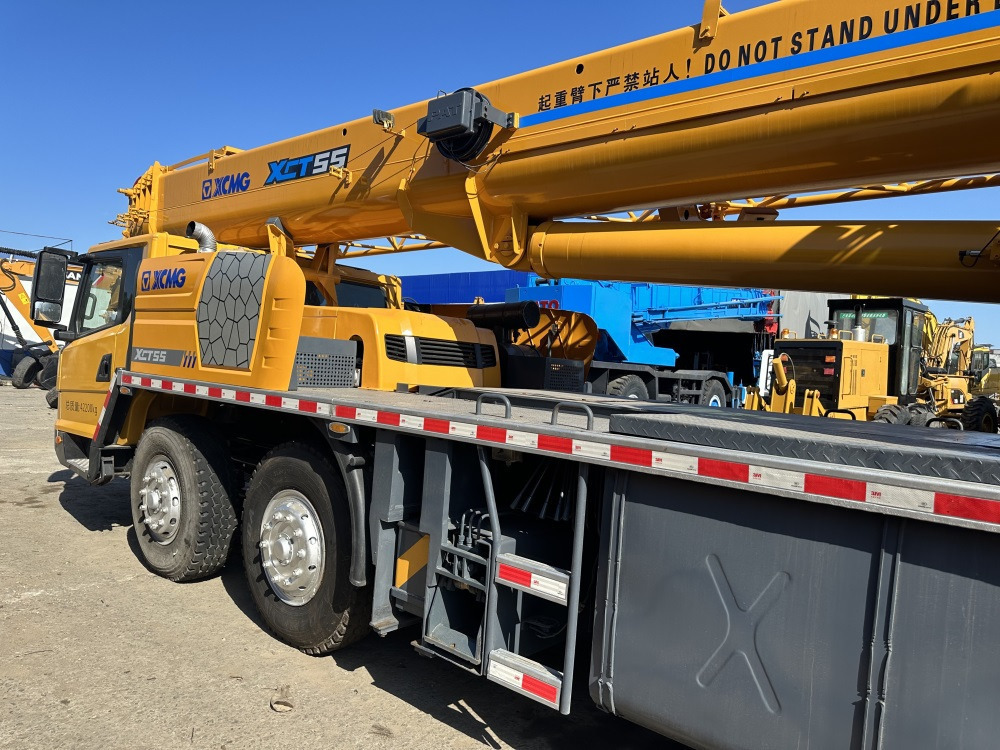 XCMG XCT55 XCT50 QY50KC QY50KA QY50K-II 25 ton 35 ton 40 ton 55 ton 50 ton 60 ton truck crane - موبايل كرين: صورة 5 XCMG XCT55 XCT50 QY50KC QY50KA QY50K-II 25 ton 35 ton 40 ton 55 ton 50 ton 60 ton truck crane - موبايل كرين: صورة 5