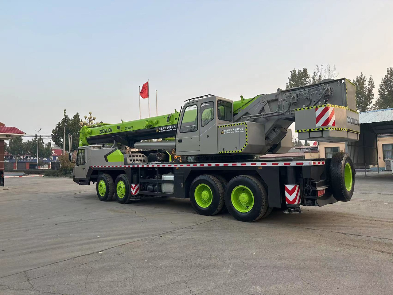 ZOOMLION ZTC700V QY70V 70 ton 80 ton 90 ton 100 ton 110 ton 120 ton used truck crane - موبايل كرين: صورة 3 ZOOMLION ZTC700V QY70V 70 ton 80 ton 90 ton 100 ton 110 ton 120 ton used truck crane - موبايل كرين: صورة 3