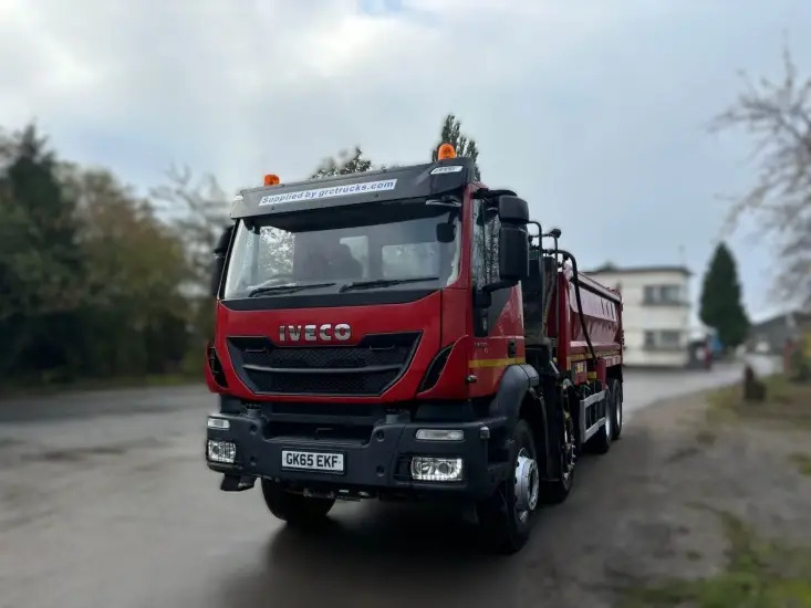 Iveco Trakker - شاحنة قلاب: صورة 2 Iveco Trakker - شاحنة قلاب: صورة 2