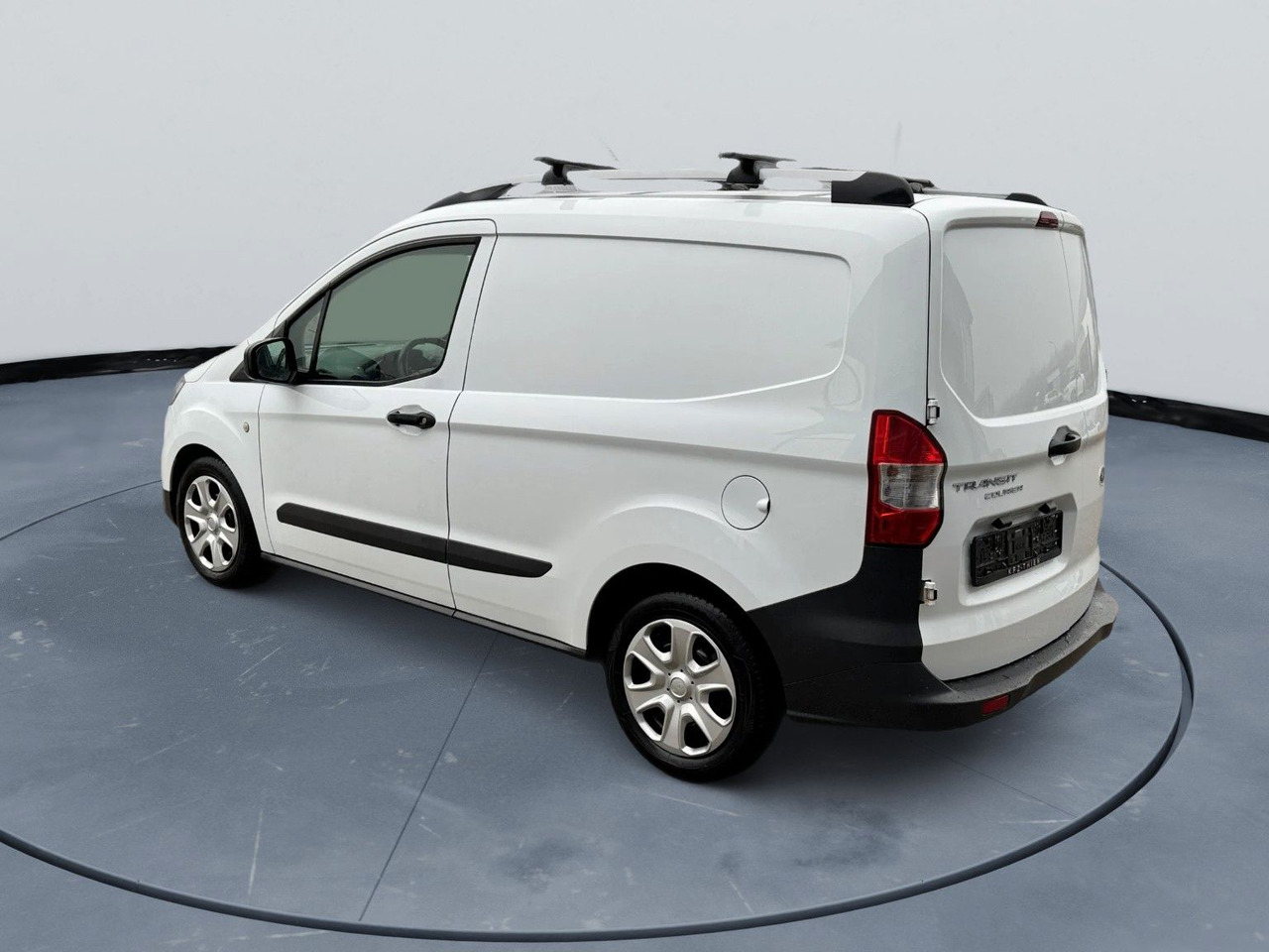 Ford Transit Courier | Klimaanlage, Flexsitz - ميكروباص: صورة 4 Ford Transit Courier | Klimaanlage, Flexsitz - ميكروباص: صورة 4