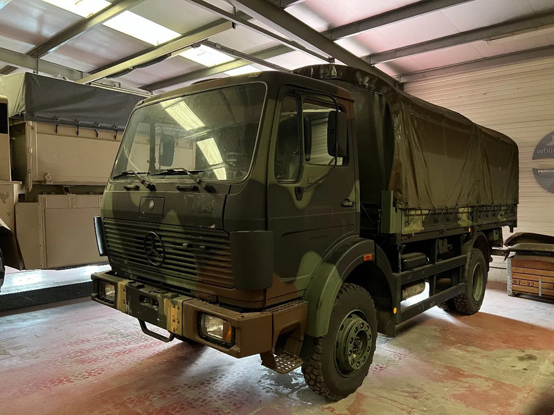 Mercedes-Benz 1017 A/4X4 - شاحنة مقفلة: صورة 1 Mercedes-Benz 1017 A/4X4 - شاحنة مقفلة: صورة 1