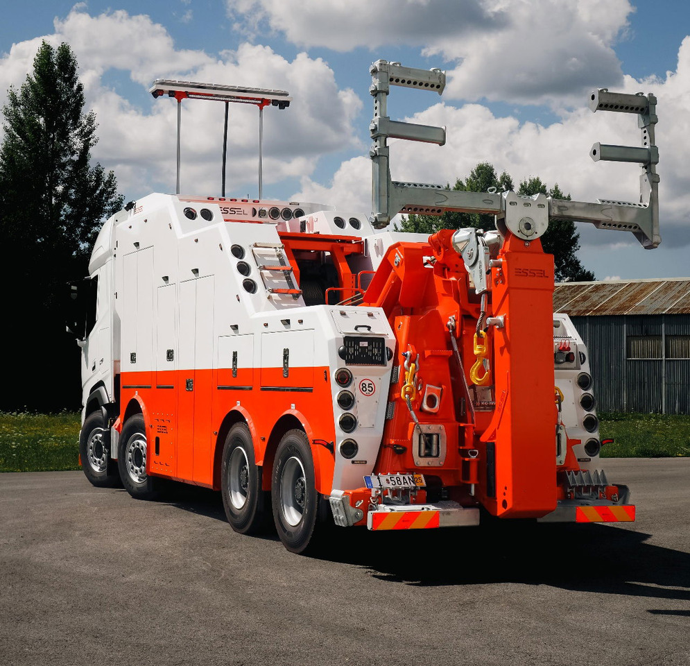 DAF XF 530 NEW T-REX DAF white - شاحنة سحب: صورة 4 DAF XF 530 NEW T-REX DAF white - شاحنة سحب: صورة 4