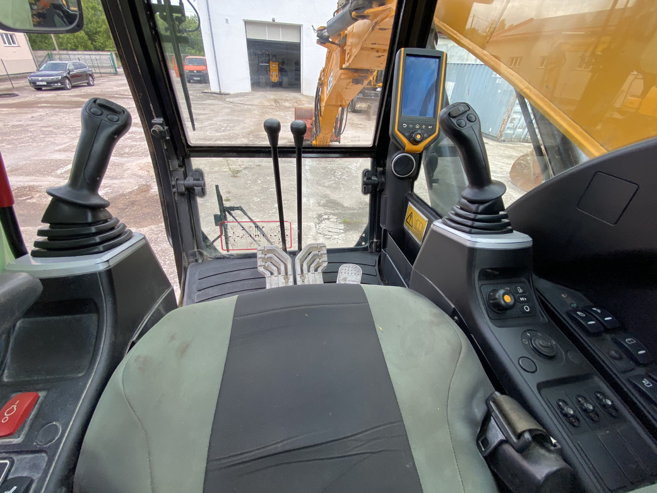 حفار زحاف JCB JS 210: صورة 26