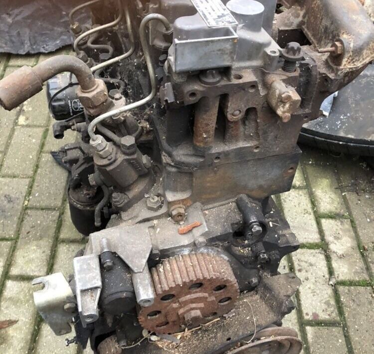 Deutz F4L1011F Kramer - محرك - اللودر بعجل: صورة 4 Deutz F4L1011F Kramer - محرك - اللودر بعجل: صورة 4