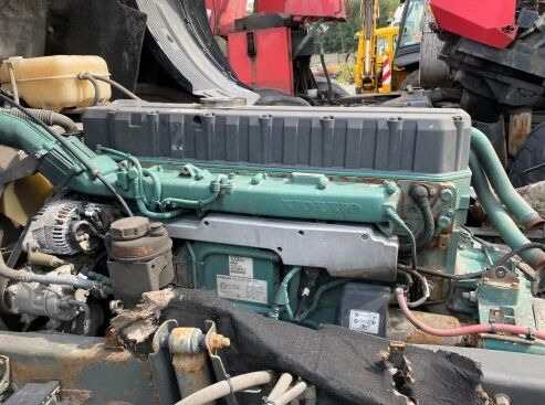Volvo D12D Volvo truck - محرك - شاحنة: صورة 2 Volvo D12D Volvo truck - محرك - شاحنة: صورة 2