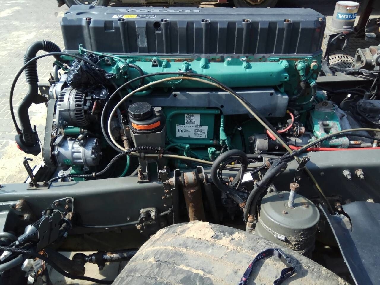 Volvo D12D 460 E3 Volvo FH 12 - محرك - شاحنة: صورة 1 Volvo D12D 460 E3 Volvo FH 12 - محرك - شاحنة: صورة 1