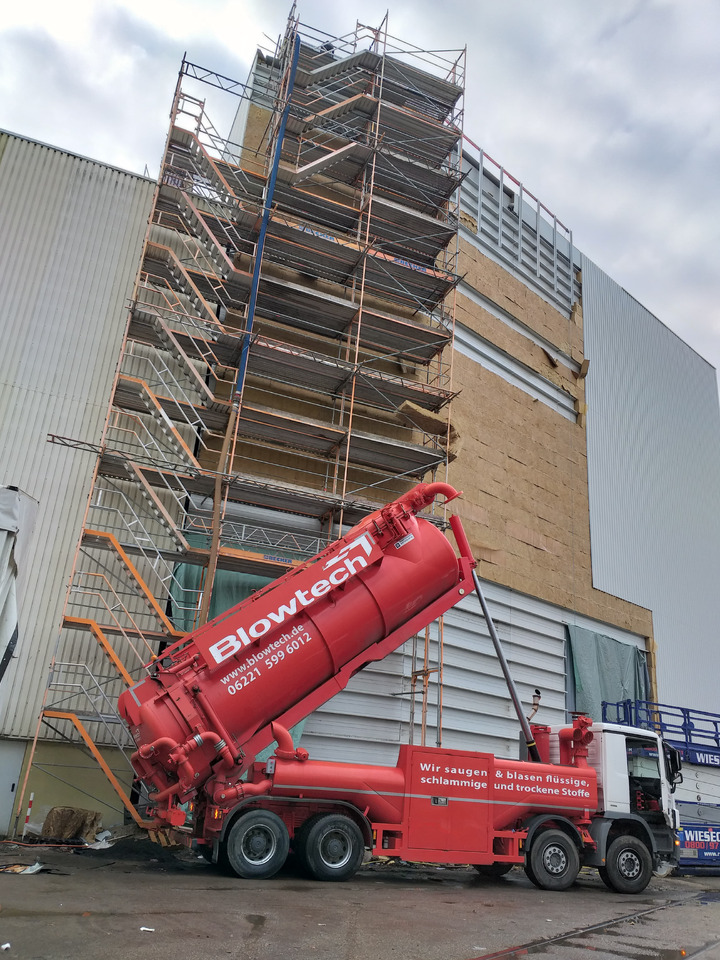 MERCEDES-BENZ Naaktgeboren Vacu-Press 8000 High-Lift V2A less km+hours! - شاحنة الشفط: صورة 3 MERCEDES-BENZ Naaktgeboren Vacu-Press 8000 High-Lift V2A less km+hours! - شاحنة الشفط: صورة 3