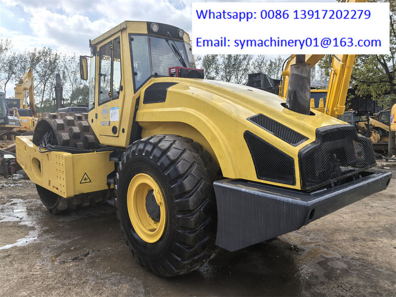 Bomag BW226DH-4 - مدحلة ضاغطة: صورة 3 Bomag BW226DH-4 - مدحلة ضاغطة: صورة 3