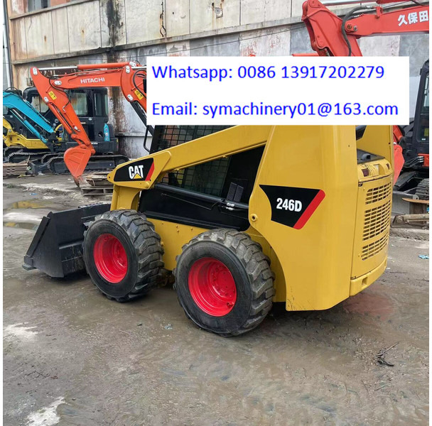 Caterpillar 246D - شيول صغير: صورة 2 Caterpillar 246D - شيول صغير: صورة 2