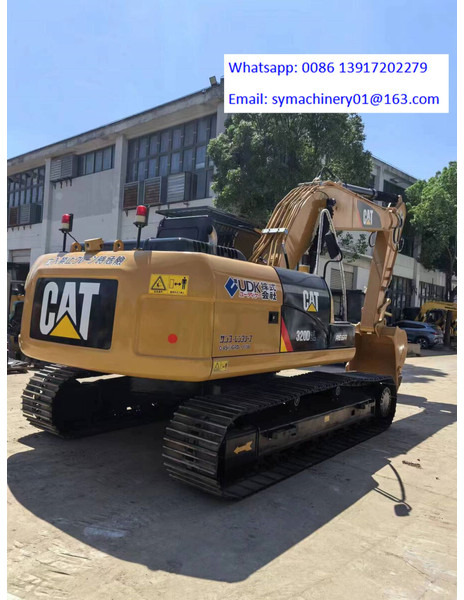 حفار زحاف Caterpillar 320D2: صورة 6