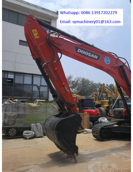 Doosan DX300LC-9 - حفار زحاف: صورة 3 Doosan DX300LC-9 - حفار زحاف: صورة 3