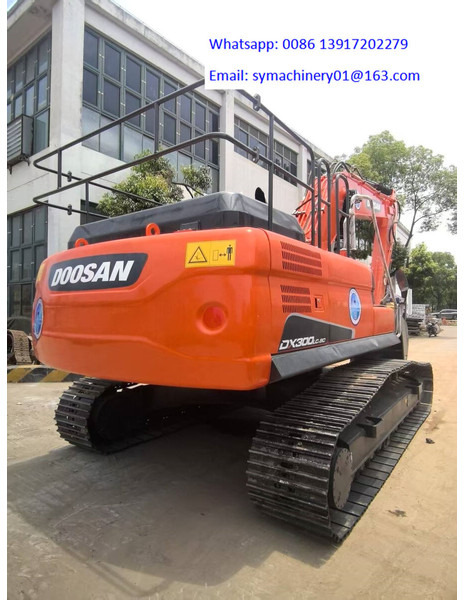 Doosan DX300LC-9 - حفار زحاف: صورة 2 Doosan DX300LC-9 - حفار زحاف: صورة 2