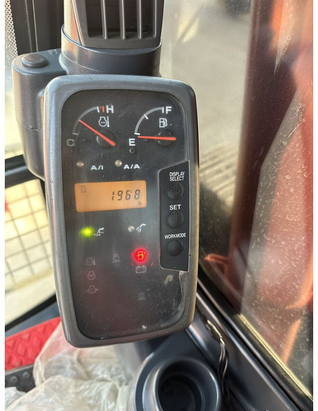 Hitachi ZX120 - حفارة مُصَّغرة: صورة 5 Hitachi ZX120 - حفارة مُصَّغرة: صورة 5